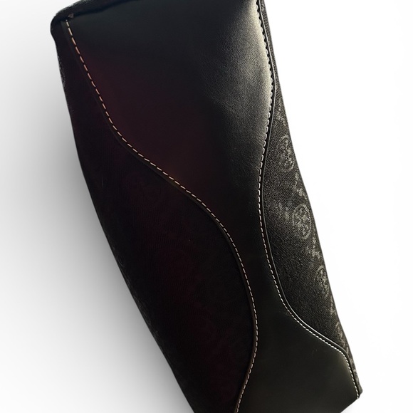 Chic Black Shoulder Bag - Picture 4 of 7